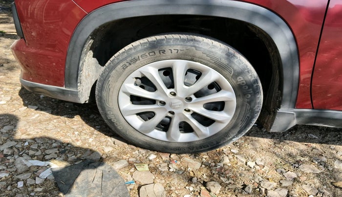 2023 Maruti Grand Vitara DELTA SMART HYBRID AT, Petrol, Automatic, 39,431 km, tyre