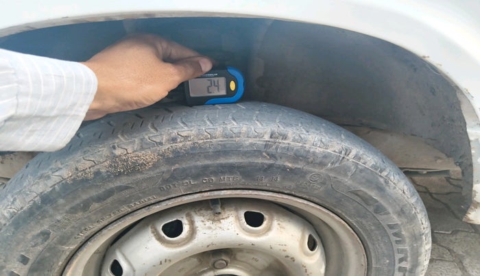 2017 Maruti OMNI E 8 STR, CNG, Manual, 45,031 km, tyre