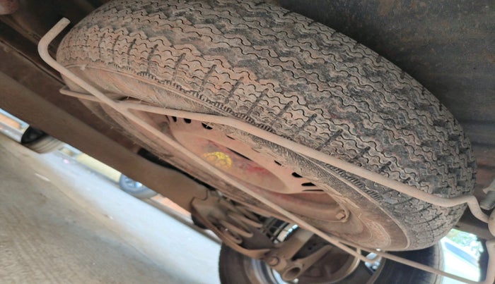 2024 Renault TRIBER RXZ, Petrol, Manual, 13,631 km, tyre