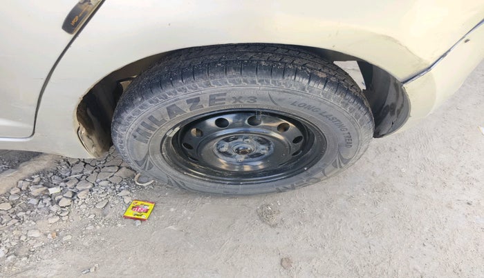 2010 Maruti Swift VDI, Diesel, Manual, 1,89,470 km, tyre