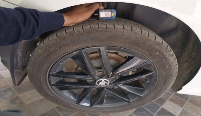 2018 Skoda Rapid AMBITION 1.6 MPI MT, Petrol, Manual, 75,272 km, tyre