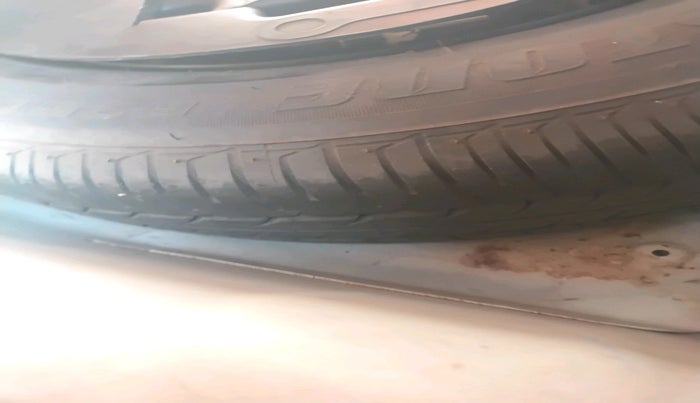 2010 Hyundai i10 SPORTZ 1.2 AT, Petrol, Automatic, 74,411 km, tyre