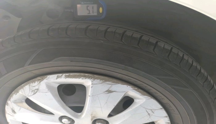 2010 Hyundai i10 SPORTZ 1.2 AT, Petrol, Automatic, 74,411 km, tyre