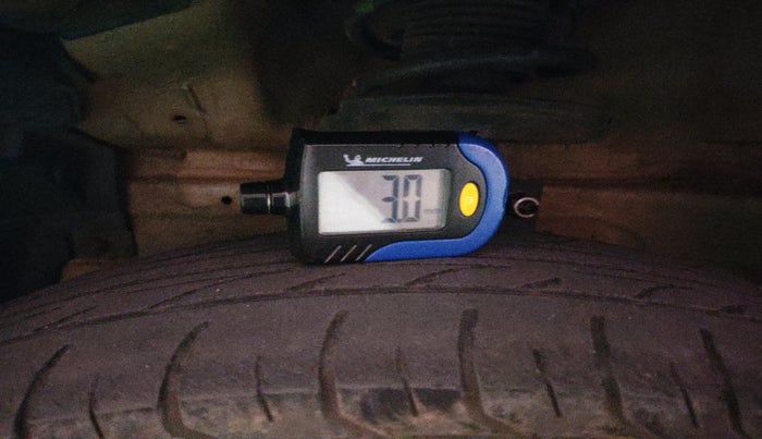 2014 Maruti Swift Dzire VDI, Diesel, Manual, 2,65,559 km, tyre