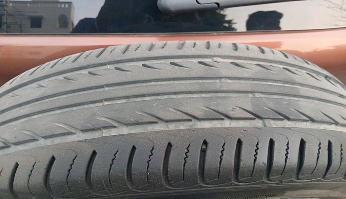 2021 Ford Ecosport TITANIUM + 1.5L PETROL AT, CNG, Automatic, 31,744 km, tyre