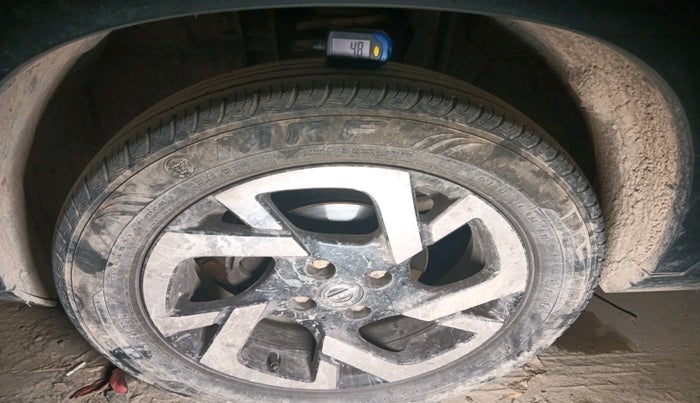 2022 Nissan MAGNITE XV MT, Petrol, Manual, 44,824 km, tyre