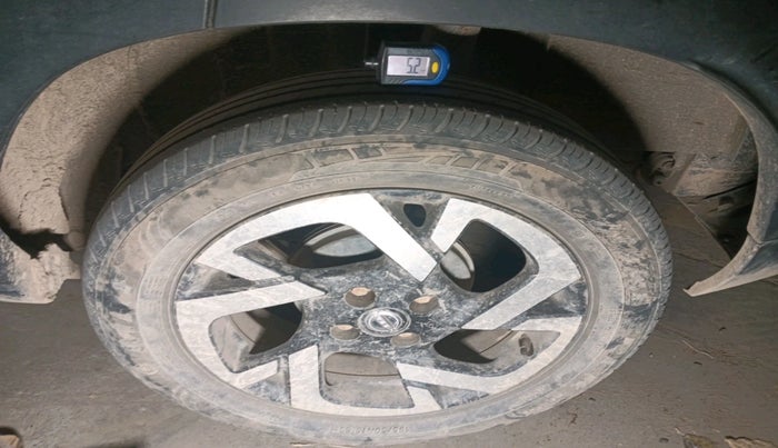 2022 Nissan MAGNITE XV MT, Petrol, Manual, 44,824 km, tyre