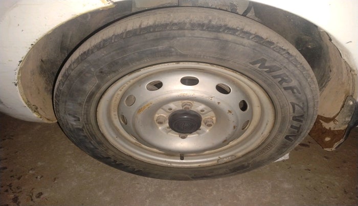 2017 Tata Bolt XE QUADRAJET, Diesel, Manual, 1,80,562 km, tyre