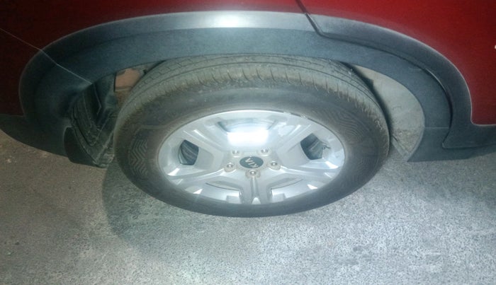 2020 KIA SONET HTK PLUS 1.5, Diesel, Manual, 1,06,244 km, tyre