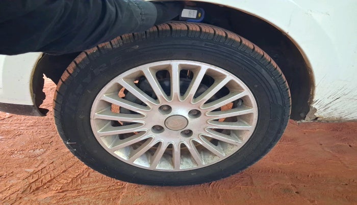 2014 Tata Zest XM 90PS DIESEL, Diesel, Manual, 1,02,249 km, tyre