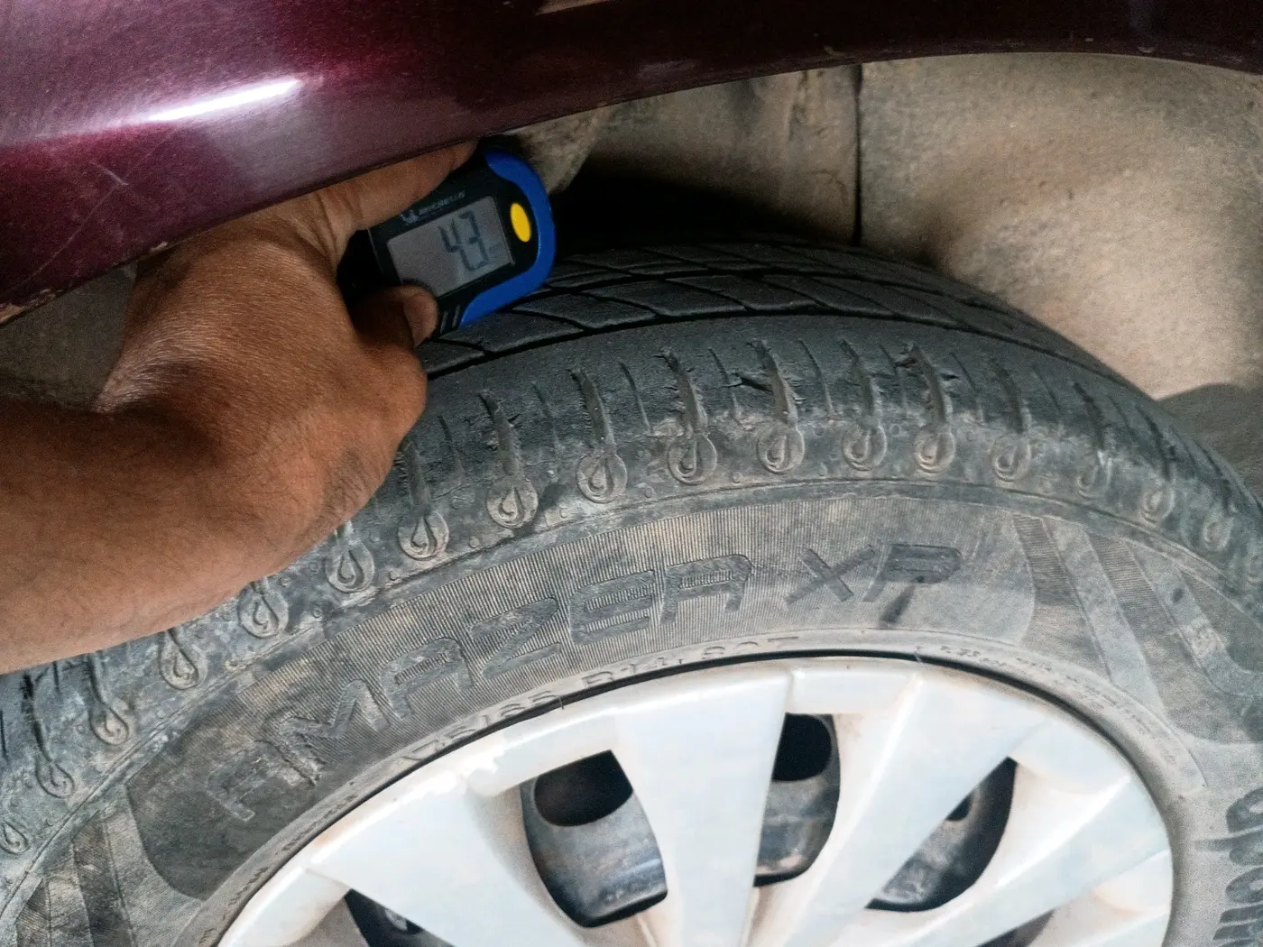 2010 Tata Indigo CS LX TDI, Diesel, Manual, 1,83,552 km, tyre