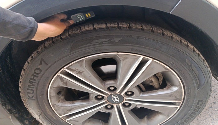 2016 Hyundai Creta SX PLUS AT 1.6 PETROL, Petrol, Automatic, 4,77,708 km, tyre