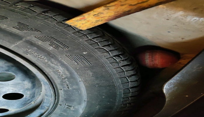 2014 Maruti Swift Dzire VXI, Petrol, Manual, 89,100 km, tyre