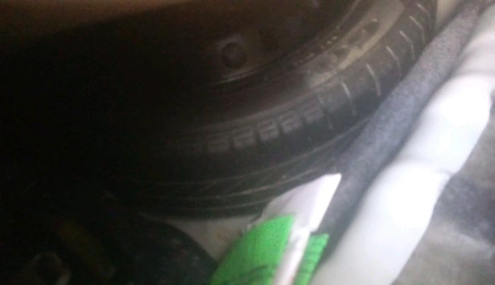 2013 Hyundai Grand i10 MAGNA 1.2 KAPPA VTVT, Petrol, Manual, 1,02,957 km, tyre