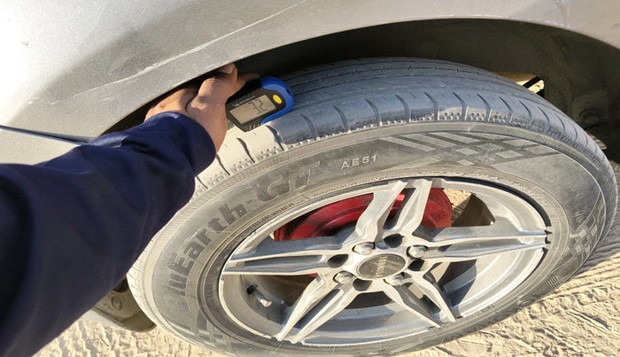 2013 Hyundai i20 MAGNA (O) 1.4 CRDI, Diesel, Manual, 1,20,727 km, tyre