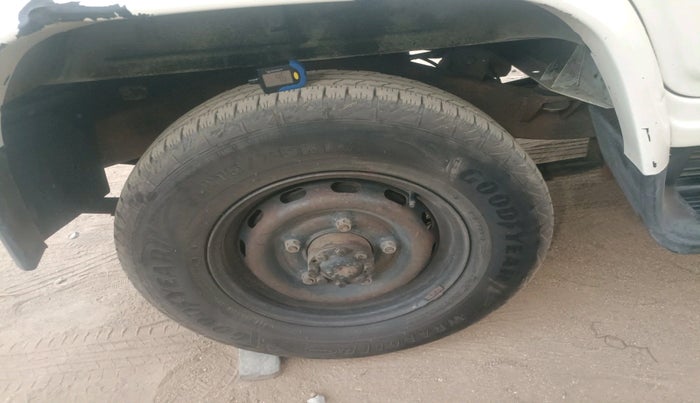 2016 Mahindra Bolero POWER PLUS SLE, Diesel, Manual, 2,26,974 km, tyre