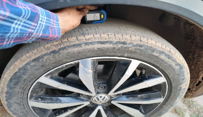 2019 Volkswagen T-ROC 1.5 TSI AT, Petrol, Automatic, 1,41,919 km, tyre