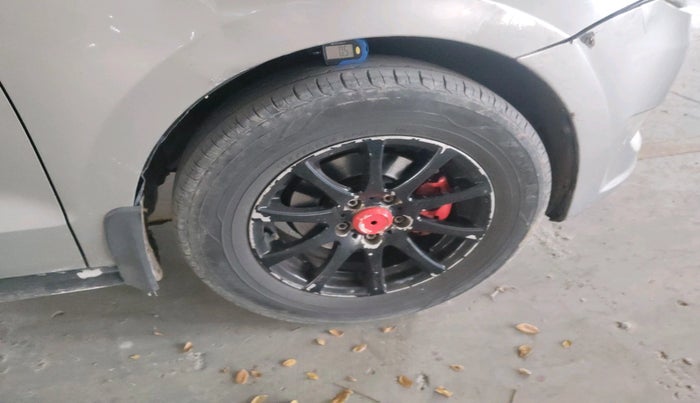 2012 Skoda Rapid AMBITION 1.6 TDI CR MT, Diesel, Manual, 2,64,401 km, tyre