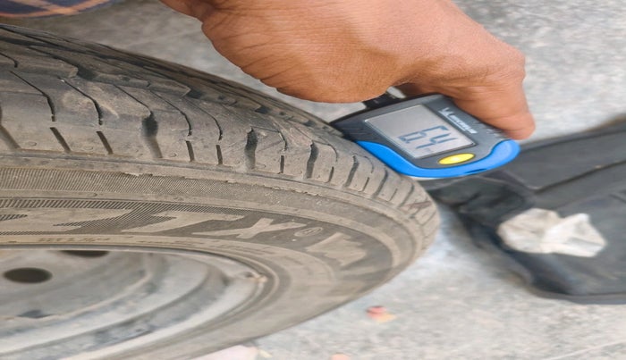 2013 Hyundai i10 ERA 1.1, Petrol, Manual, 54,948 km, tyre