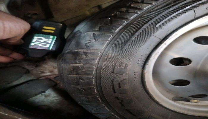 2011 Maruti Wagon R 1.0 LXI CNG, CNG, Manual, 1,13,539 km, tyre