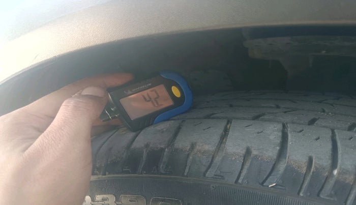 2016 Hyundai Creta SX PLUS 1.6 PETROL, Petrol, Manual, 73,911 km, tyre