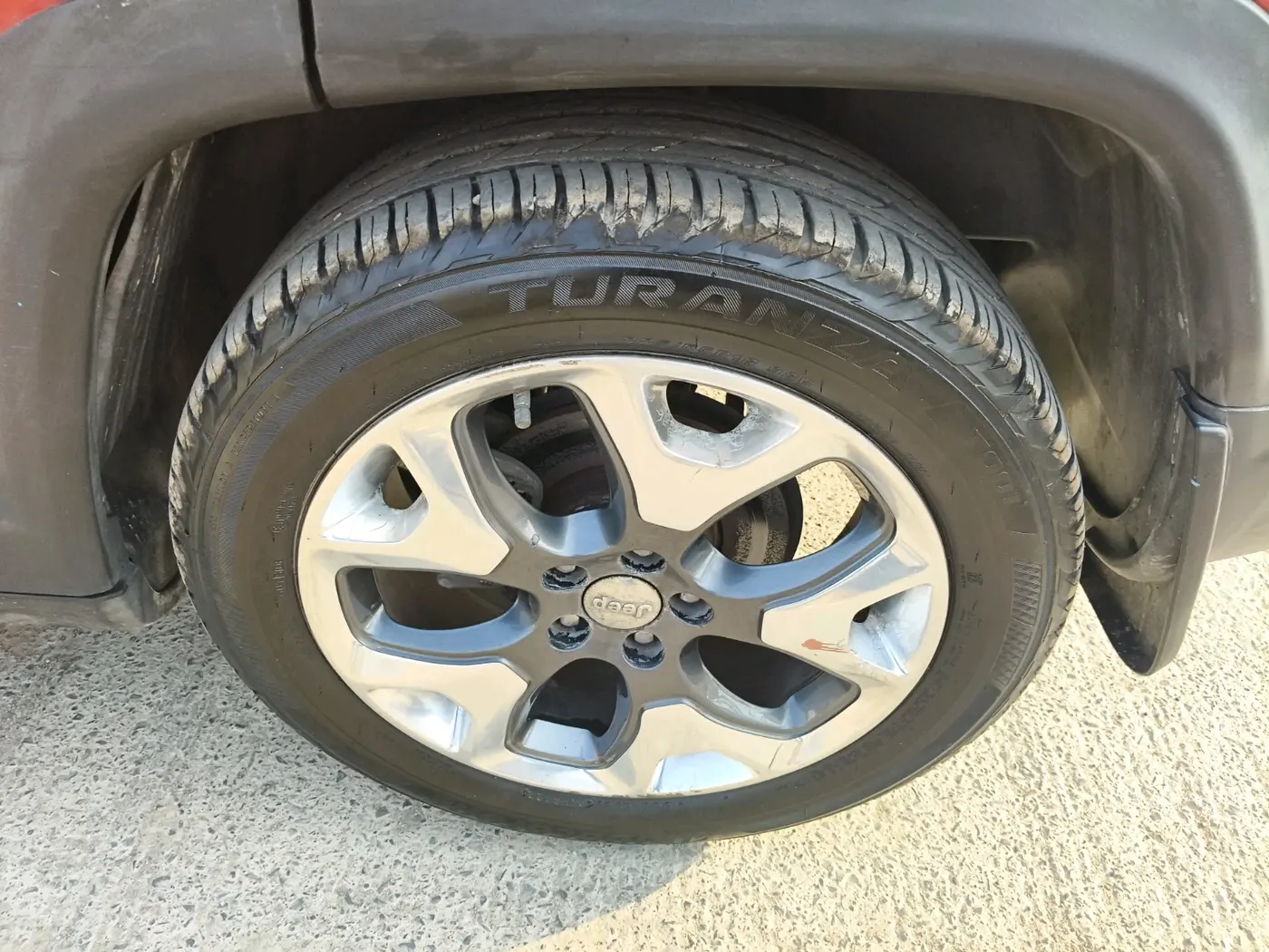 2018 Jeep Compass LIMITED PLUS PETROL AT, Petrol, Automatic, 24,586 km, tyre
