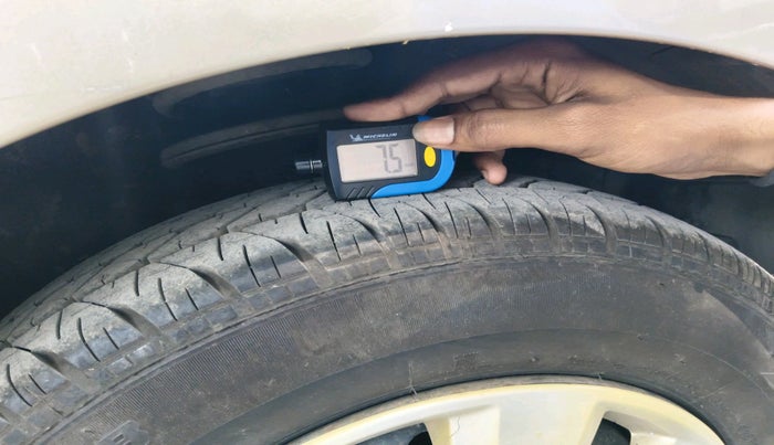 2011 Maruti Swift Dzire VDI, Diesel, Manual, 54,653 km, tyre