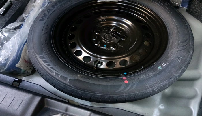 2024 Maruti BREZZA LXI, Petrol, Manual, 17,811 km, tyre