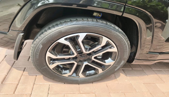 2022 Jeep Compass MODEL S (O) 1.4 PETROL DCT, Petrol, Automatic, 15,843 km, tyre