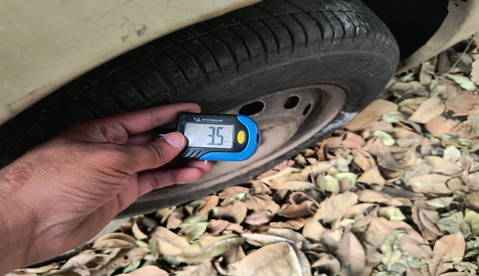 2006 Tata Indigo LS TDI BS-III, Diesel, Manual, 1,14,869 km, tyre