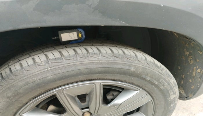 2020 Renault Kwid CLIMBER 1.0 (O), Petrol, Manual, 22,919 km, tyre