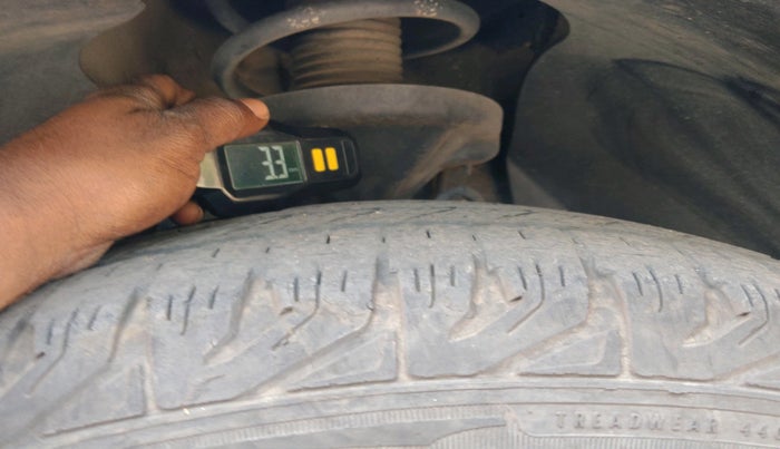 2014 Mahindra XUV500 W8, Diesel, Manual, 1,15,759 km, tyre