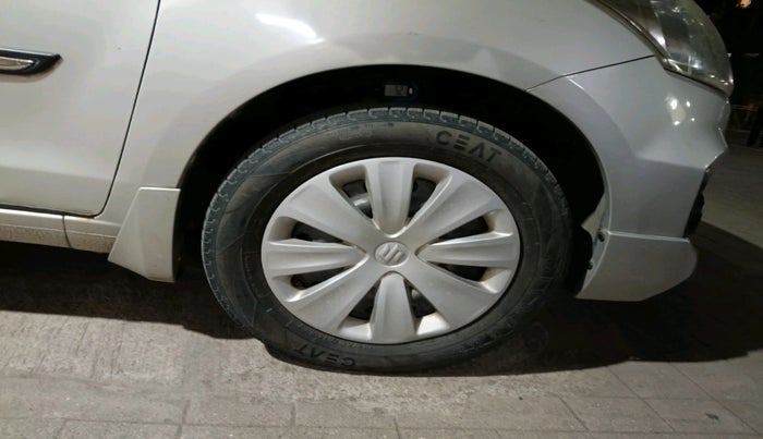 2017 Maruti Ertiga VXI CNG, CNG, Manual, 1,04,872 km, tyre