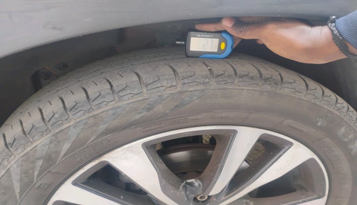 2019 Nissan Kicks XV PREMIUM O DUAL TONE DIESEL, Diesel, Manual, 43,966 km, tyre