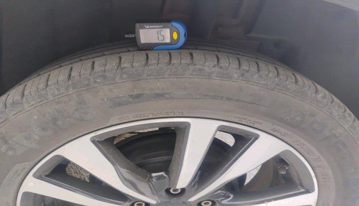 2019 Nissan Kicks XV PREMIUM O DUAL TONE DIESEL, Diesel, Manual, 43,966 km, tyre