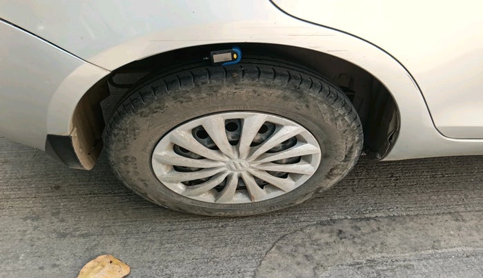 2014 Maruti Swift Dzire VXI, Petrol, Manual, 1,18,736 km, tyre