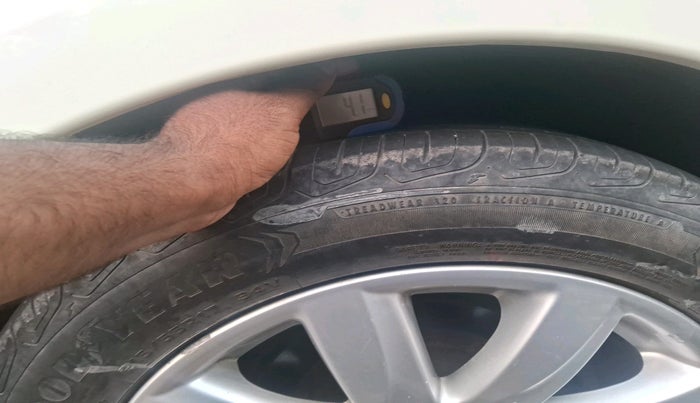 2012 Nissan Teana 250XV, Petrol, Automatic, 41,258 km, tyre