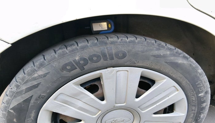 2011 Ford Figo EXI 1.2 PETROL, CNG, Manual, 99,176 km, tyre