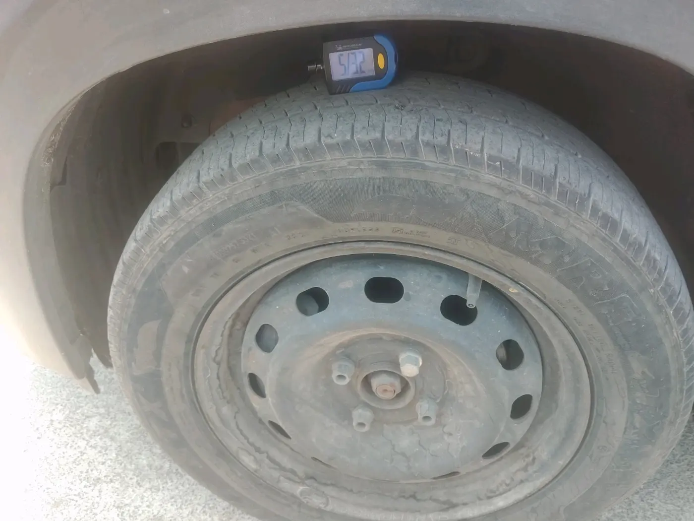 2018 Mahindra KUV 100 NXT K4+ D 6 STR, Diesel, Manual, 1,25,000 km, tyre