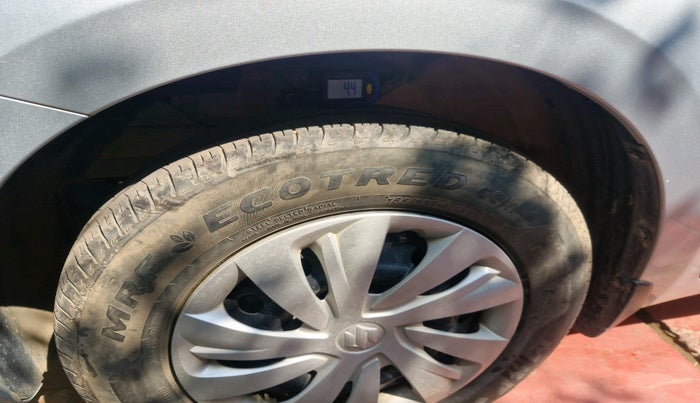 2024 Maruti Swift VXI AMT, Petrol, Automatic, 21,571 km, tyre