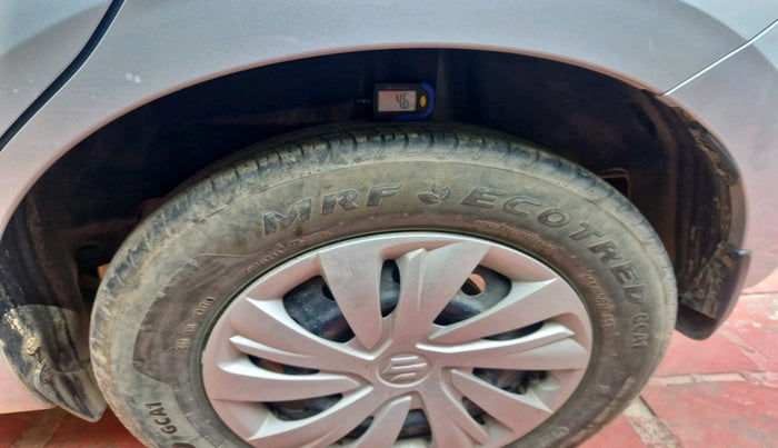 2024 Maruti Swift VXI AMT, Petrol, Automatic, 21,571 km, tyre