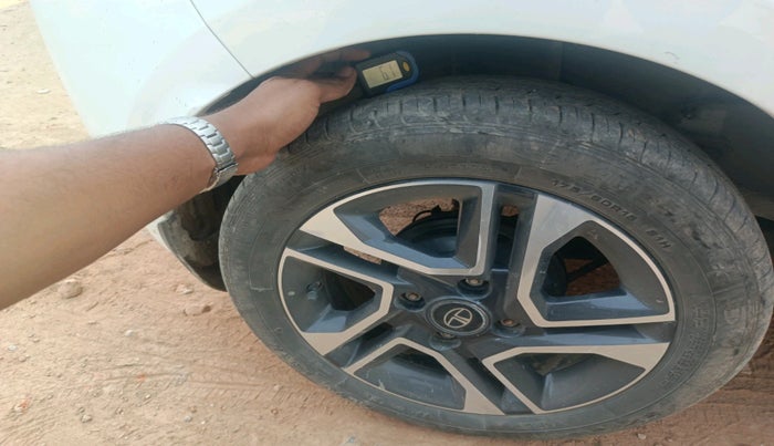 2023 Tata Tiago XZ PLUS PETROL, Petrol, Manual, 10,985 km, tyre