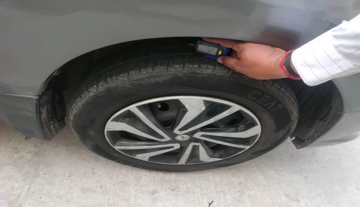 2018 Maruti Celerio VXI CNG, CNG, Manual, 1,07,567 km, tyre