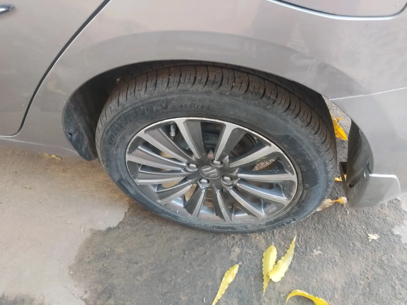 2020 Maruti Ciaz ALPHA 1.5 SHVS PETROL, Petrol, Manual, 1,09,303 km, tyre