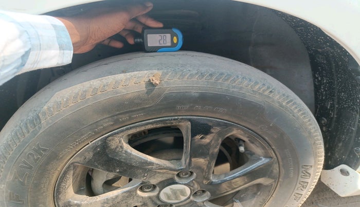 2014 Maruti Swift Dzire VDI, Diesel, Manual, 69,376 km, tyre