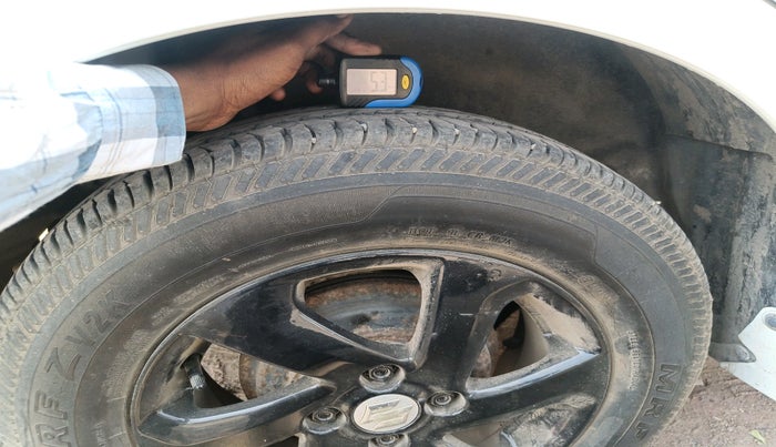 2014 Maruti Swift Dzire VDI, Diesel, Manual, 69,376 km, tyre