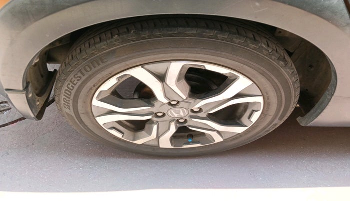 2017 Honda WR-V 1.2L I-VTEC VX MT, Petrol, Manual, 31,693 km, tyre