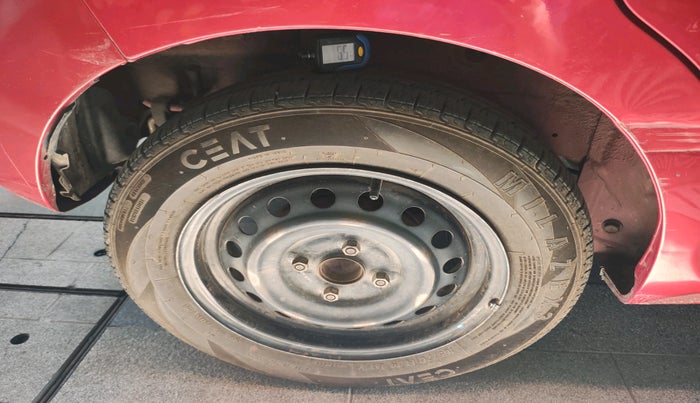 2017 Maruti Celerio VXI CNG, CNG, Manual, 92,659 km, tyre