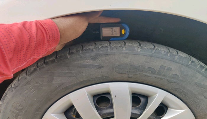 2014 Hyundai i10 SPORTZ 1.1 LPG, Petrol, Manual, 71,348 km, tyre