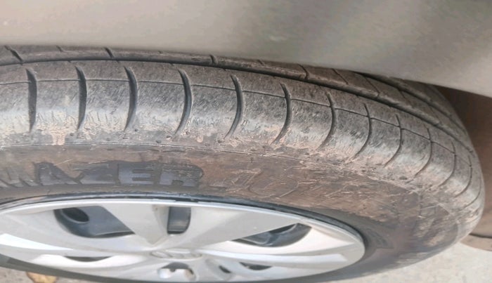 2023 Maruti Swift VXI CNG, CNG, Manual, 88,453 km, tyre